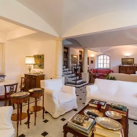 فيلة Portofino Luxury *